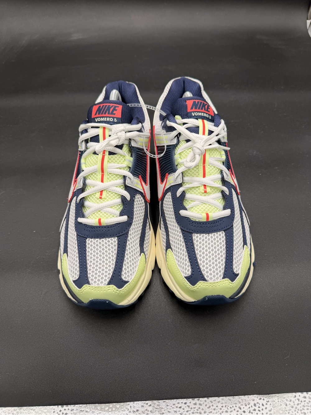 These are Nike Zoom Vomero 5 sneakers in the "Barely Volt" and "Midnight Navy" - Picture 4 of 7